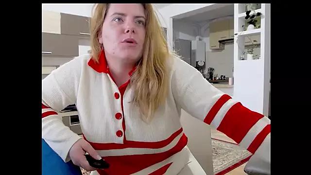 KarlyGray10 on StripChat 