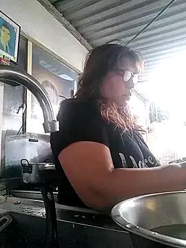 Kazsandraa on StripChat 