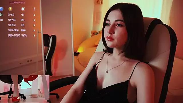 Kimmie_shine on StripChat 
