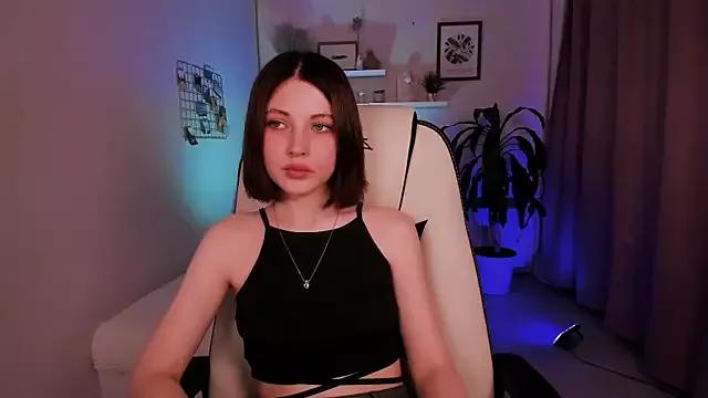 Kimmie_shine on StripChat 