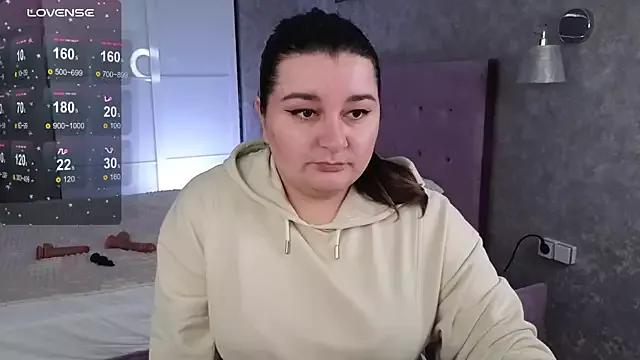 Kira_fire on StripChat 