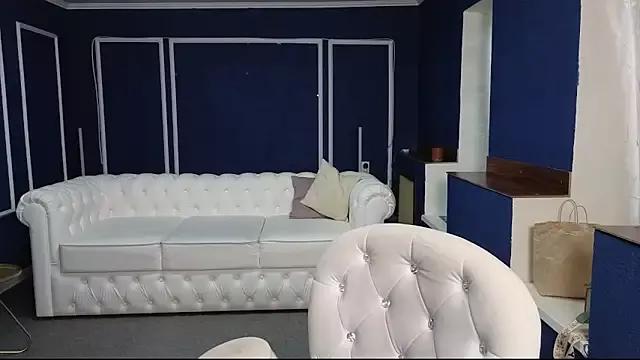 Kira_Kenet on StripChat 