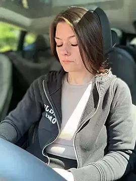 LadyLena1 on StripChat