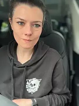 LadyLena1 on StripChat