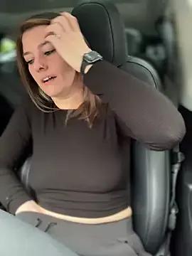 LadyLena1 on StripChat