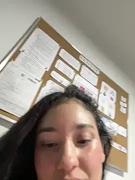 Freechat lana_rousse01 on StripChat