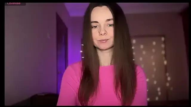 lanaloulou on StripChat 