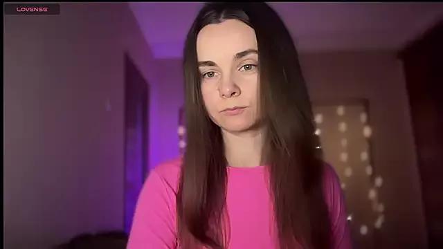 lanaloulou on StripChat 