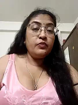 Freechat LAVERNIYA_ on StripChat