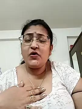 Freechat LAVERNIYA_ on StripChat