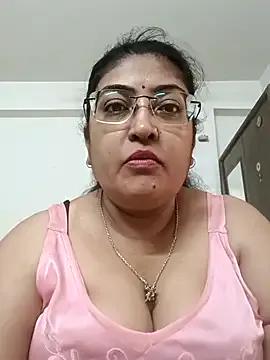 Freechat LAVERNIYA_ on StripChat