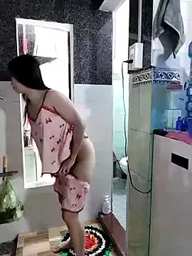 leotina on StripChat 