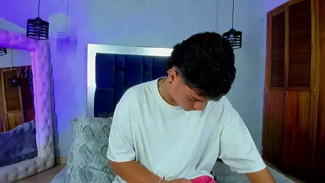 Freechat Levy_Steve on StripChat