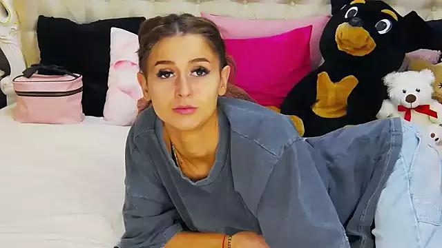 LexyFire on StripChat 