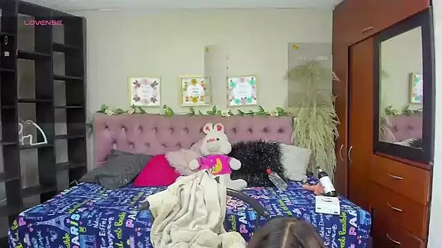 Lia_Keen on StripChat 