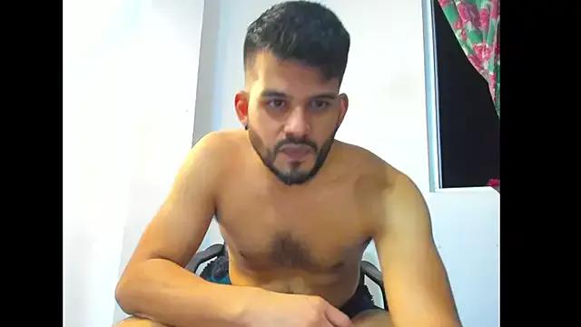 Liam_borges on StripChat 