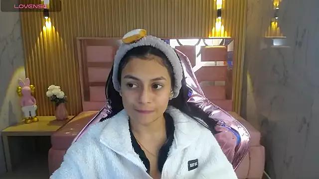 lilith_petit_sub on StripChat 