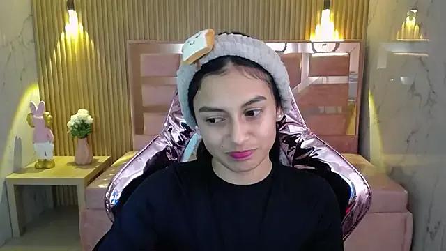 lilith_petit_sub on StripChat 