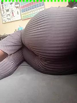 love-me on StripChat 