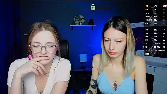 luna_berryy on StripChat 