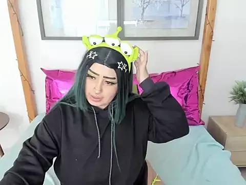lussyevans24 on StripChat 
