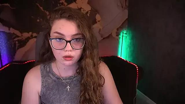 LuxSopphia on StripChat 