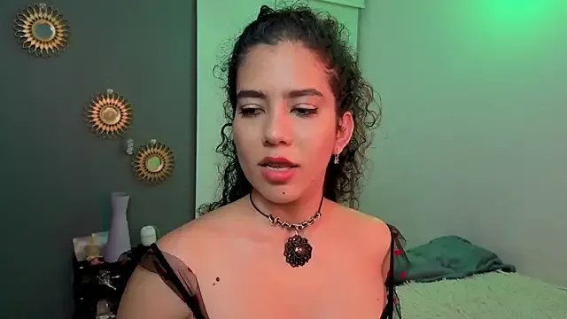 Freechat Maithe_Perroni on StripChat