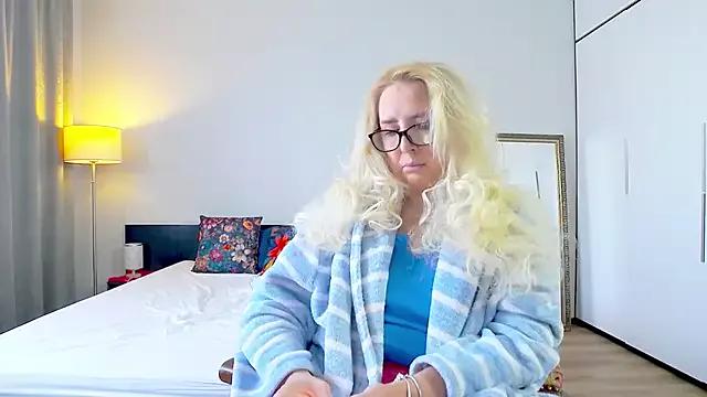MariaRichi_ on StripChat 