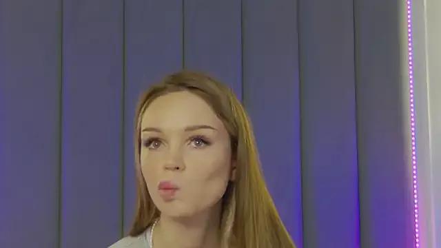 Freechat MarilynNova on StripChat