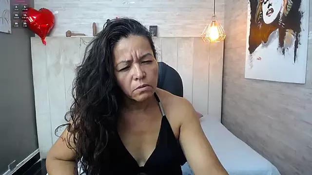 MaturePure on StripChat 