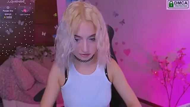melisa_white1 on StripChat 