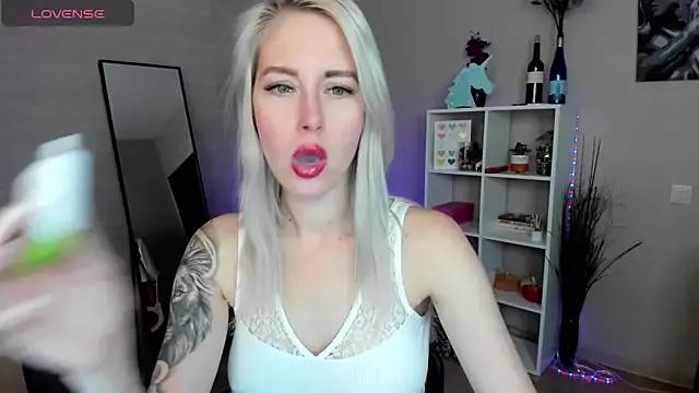 Mermaid_N on StripChat 