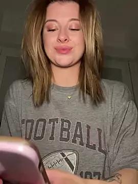 Mia-Minou on StripChat