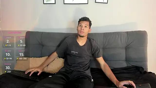 miaa_lux on StripChat 