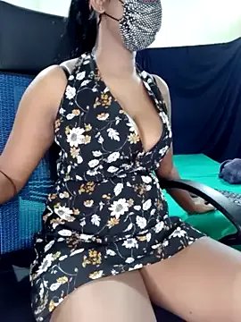 Freechat Midnight_Blossom on StripChat