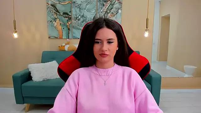 milaleoneli on StripChat 
