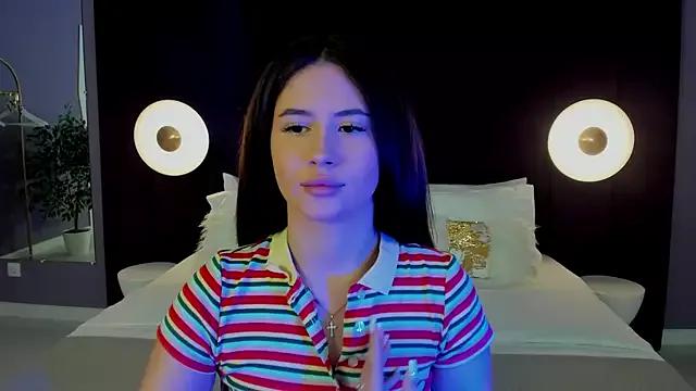 milaleoneli on StripChat 