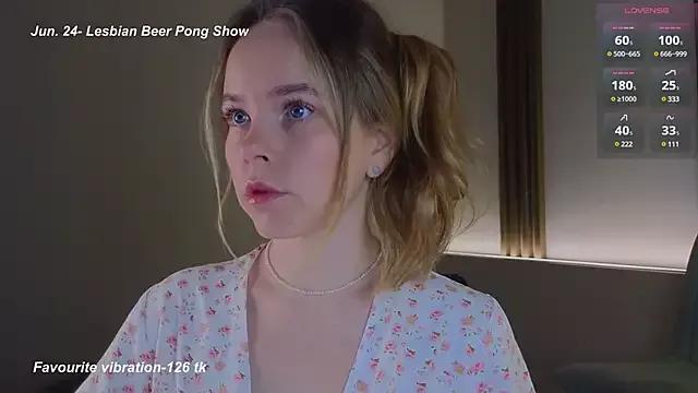 milly_shy on StripChat 
