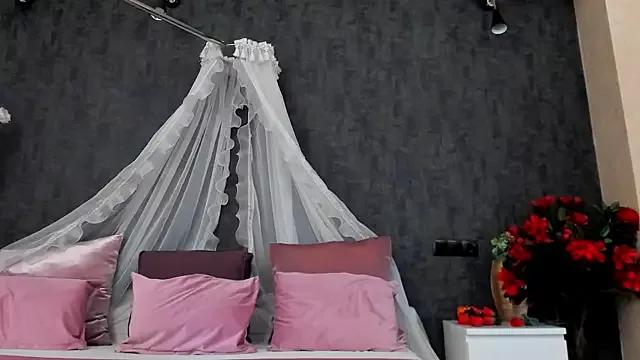 miss_sophieX on StripChat 