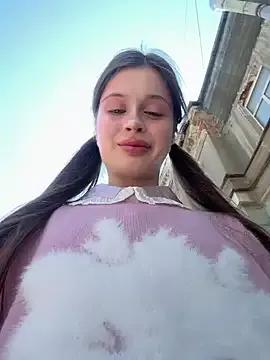 Freechat mmelicious on StripChat