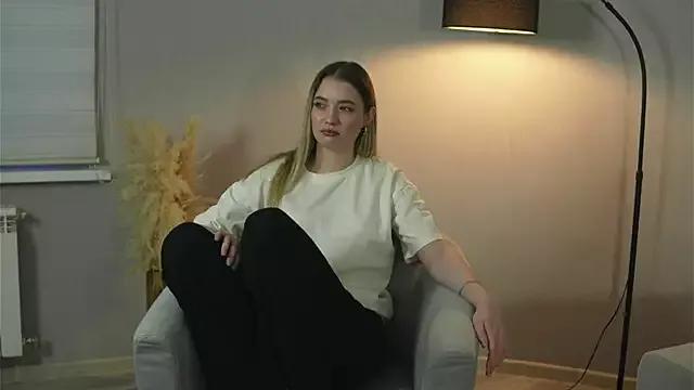 MoiraHeldreth on StripChat 