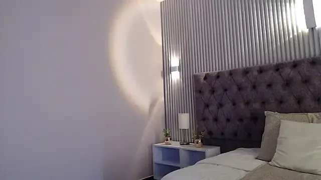 Freechat MollyCruz on StripChat