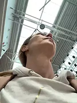 MollyStory on StripChat 