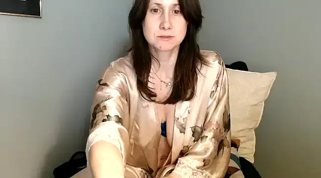MommyGoddessL on StripChat 