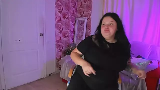 MonaSteele on StripChat