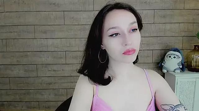 MonicaMonnet on StripChat 