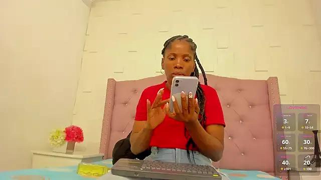 MonicaSchwartz on StripChat 