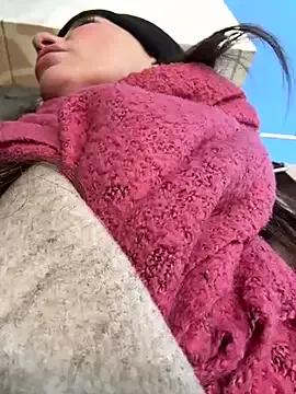 MooonReal on StripChat 