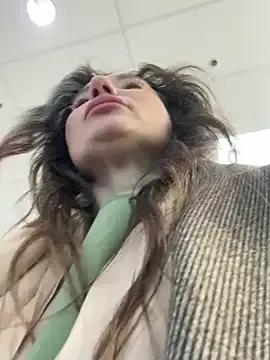 MooonReal on StripChat 