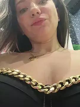 MooonReal on StripChat 